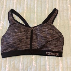 Victoria Secret- Knockout Sport Bra 34D
